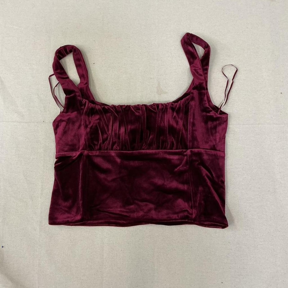 Burgundy velvet‎ crop top